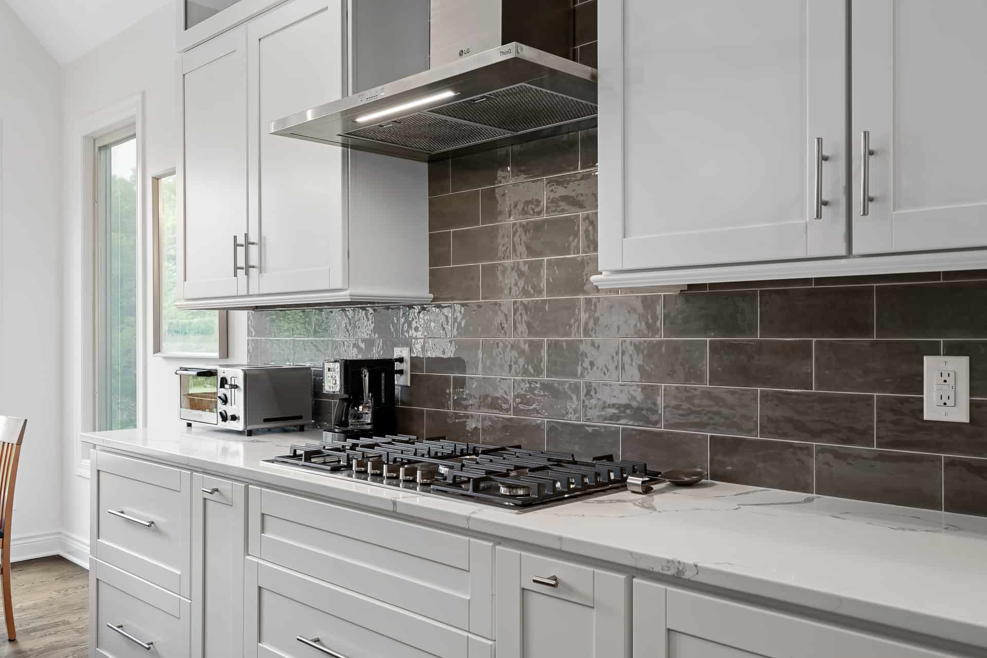 How to Match Your Backsplash with Countertops and Cabinets - CrossKitchens