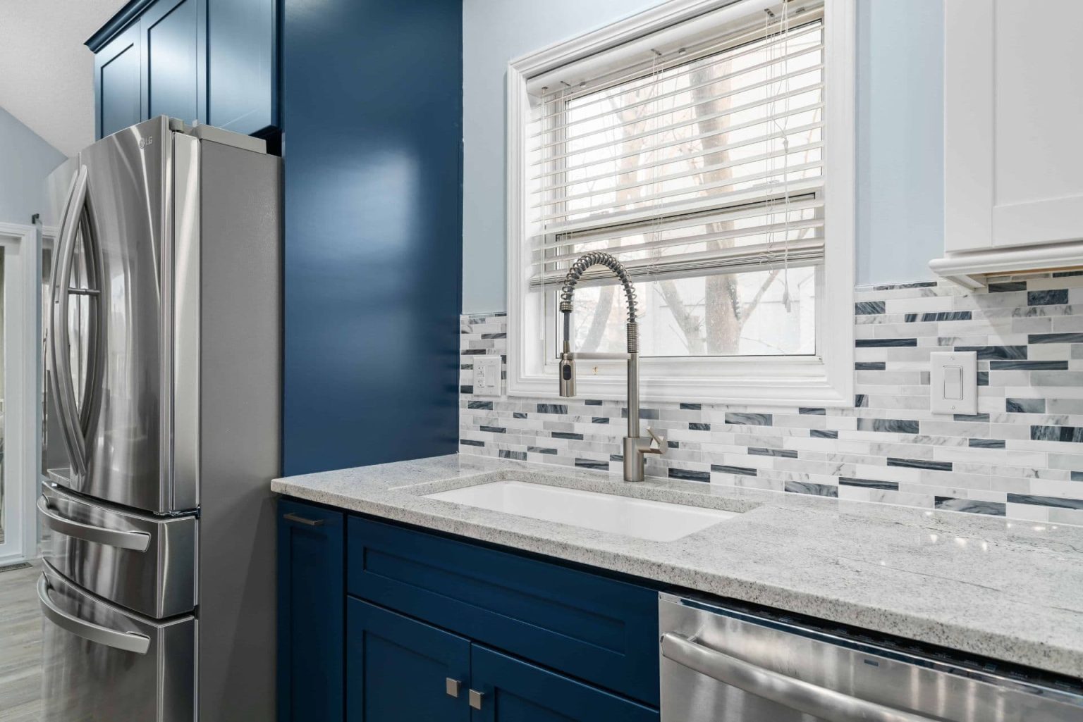 How to Match Your Backsplash with Countertops and CrossKitchens